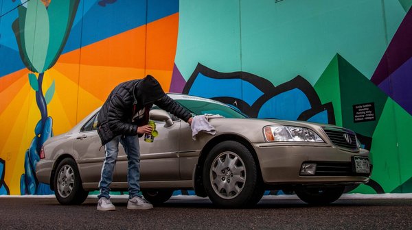 Quels sont les avantages et les inconvénients de l'achat d'une voiture d'occasion par rapport à une neuve ?